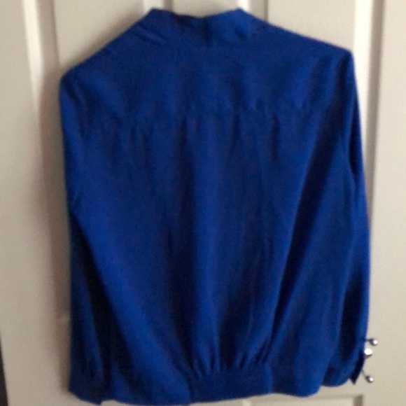 Blue New York blouse size small - Picture 2 of 3